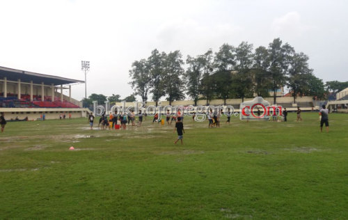 Lapangan Banjir, Pertandingan Persibo vs Kuala Nanggroe Ditunda